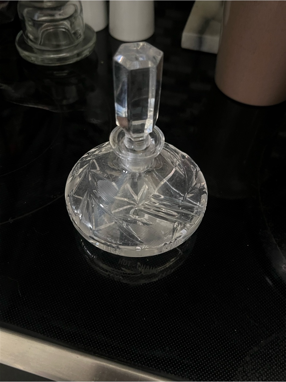 Crystal Cut Glass Ring Holder — Clear